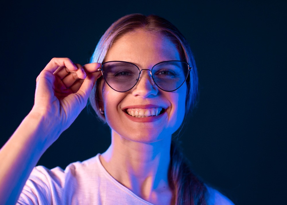 Blue Night Glasses Benefits: Protect Your Eyes, Sleep Better, Live Smarter