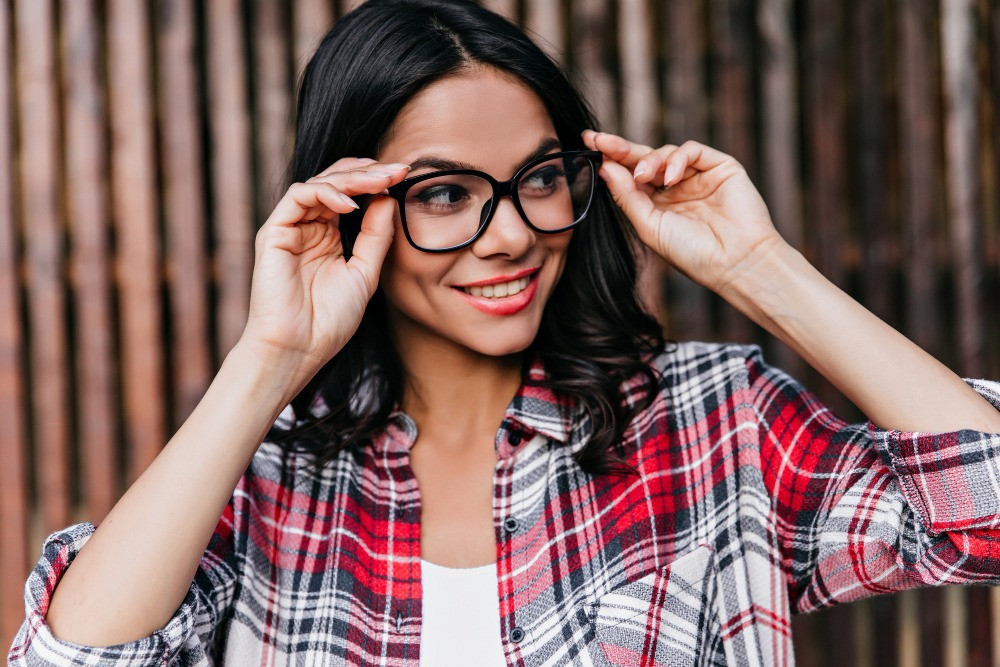 Eyeglasses Trends India 2025: Retro Revival Meets Modern Design | BN Baijal
