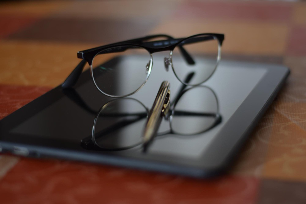 Prescription Glasses Online in India: A BN Baijal Guide to Style, Comfort and Precision